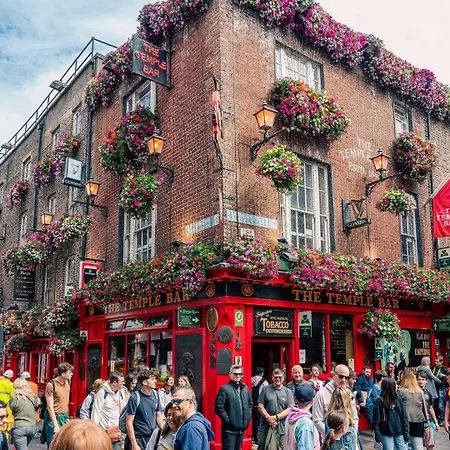 アパート Black Or White En *