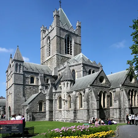 Black Or White En Appartement *